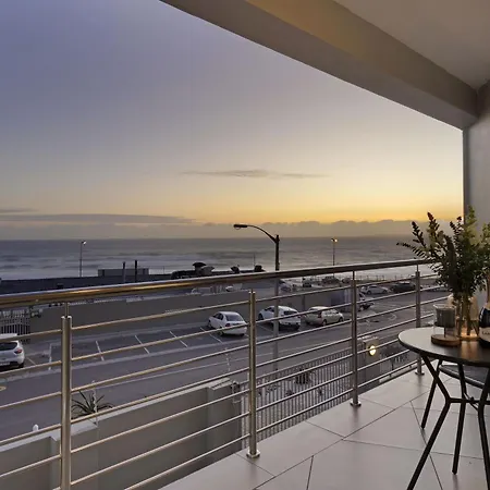 Sunset On Hill 3 By Hostagents Appartement Kaapstad Buitenkant foto